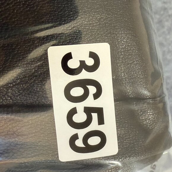 Spanx Womens Leather Like Slim Straight Pant Crop Size Small Petite Black NWT - Picture 15 of 15